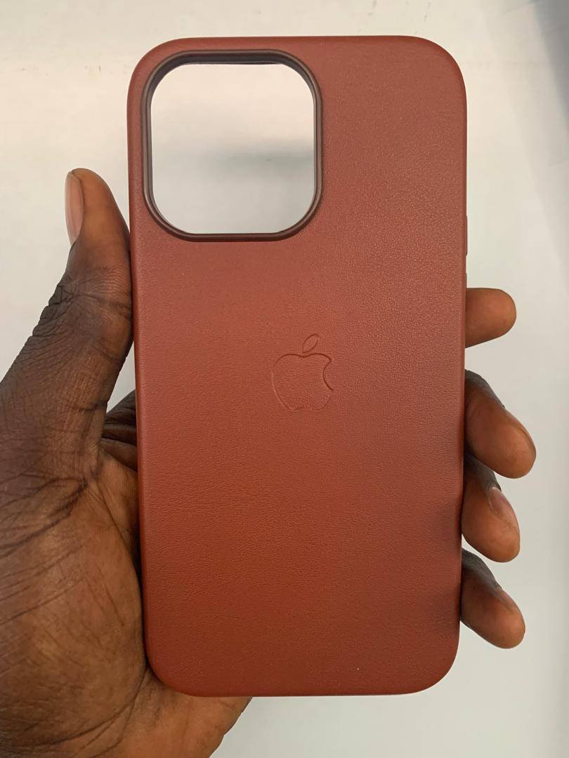 UMBER APPLE LEATHER MAGSAFE - Image 5