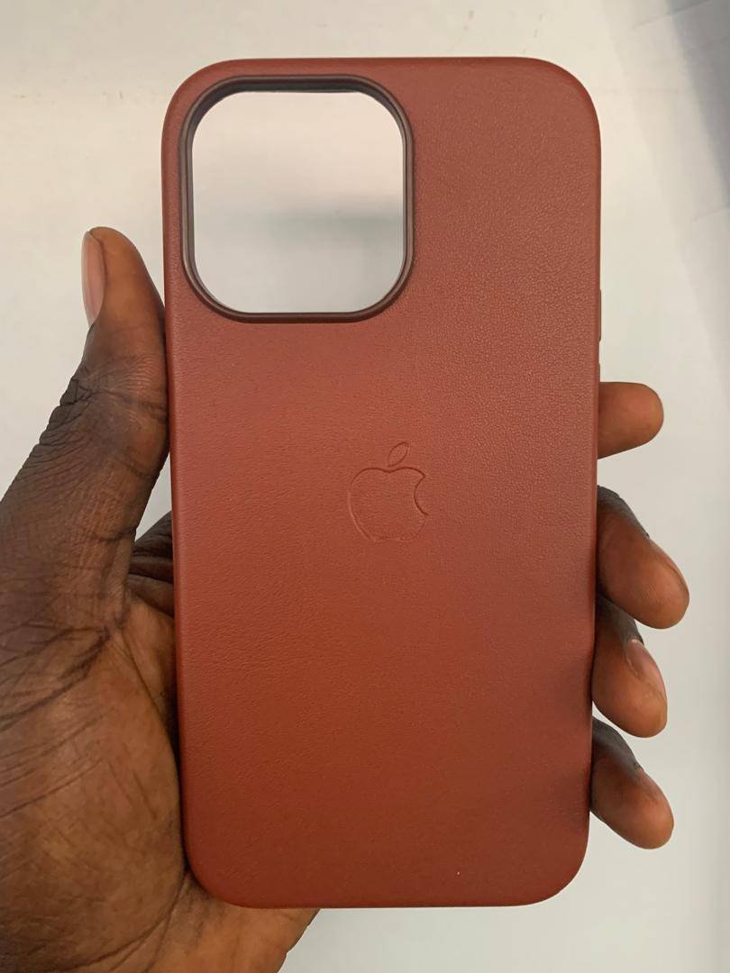 UMBER APPLE LEATHER MAGSAFE - Image 4