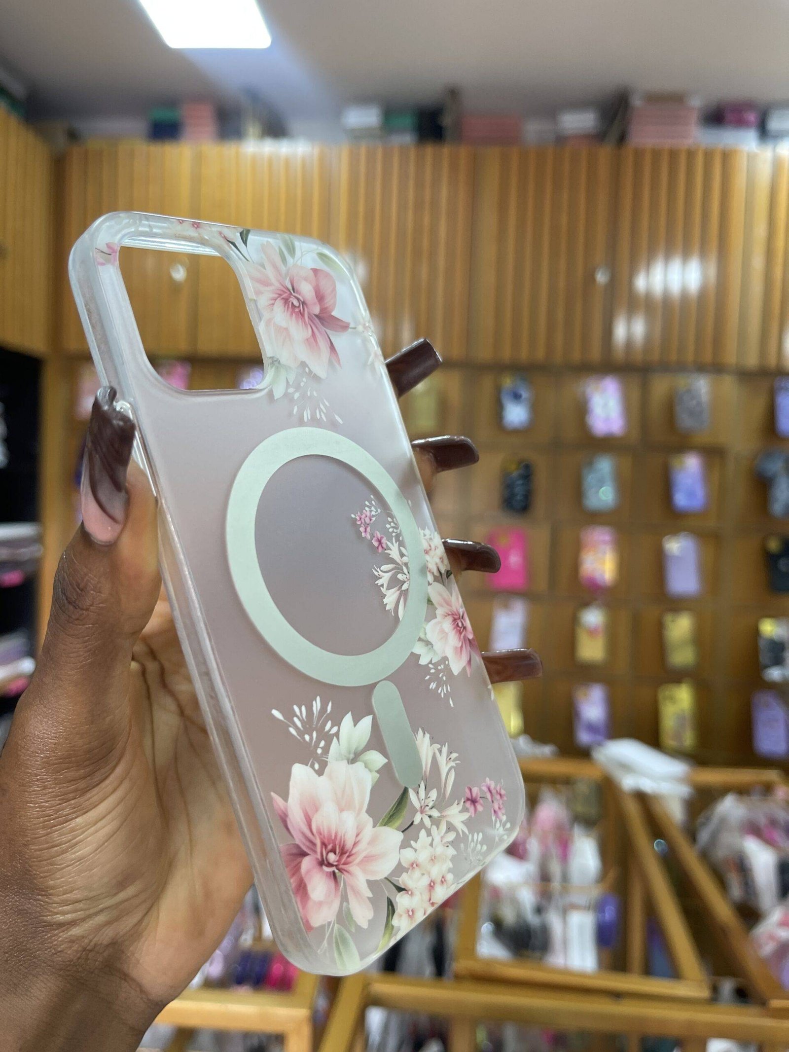 PINK FLOWER MAGSAFE 12PM