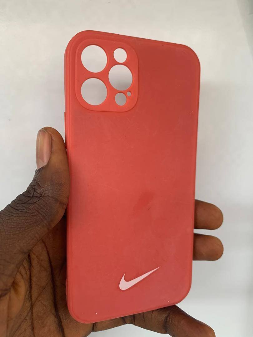 RED SILICONE NIKE 12PRO - Image 2