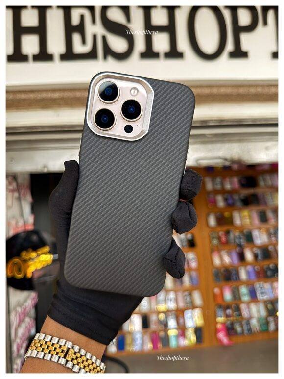 BLACK CARBON FIBER MAGSAFE
