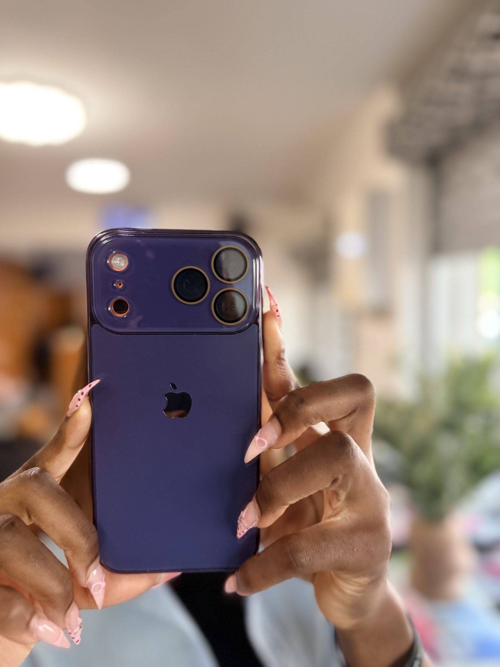 PURPLE ELECTROPLATED GLASS - Image 13