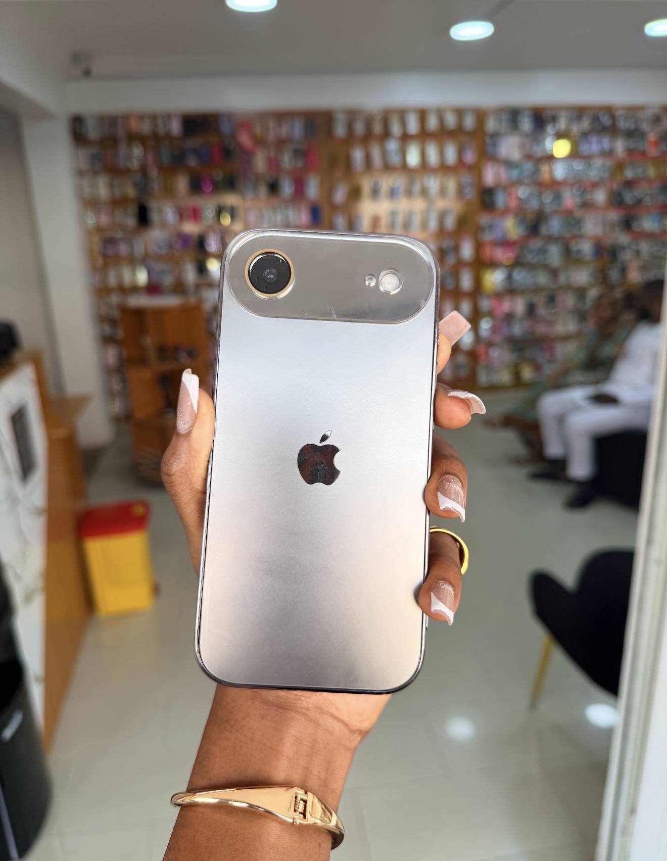 TITANIUM ELECTROPLATED GLASS