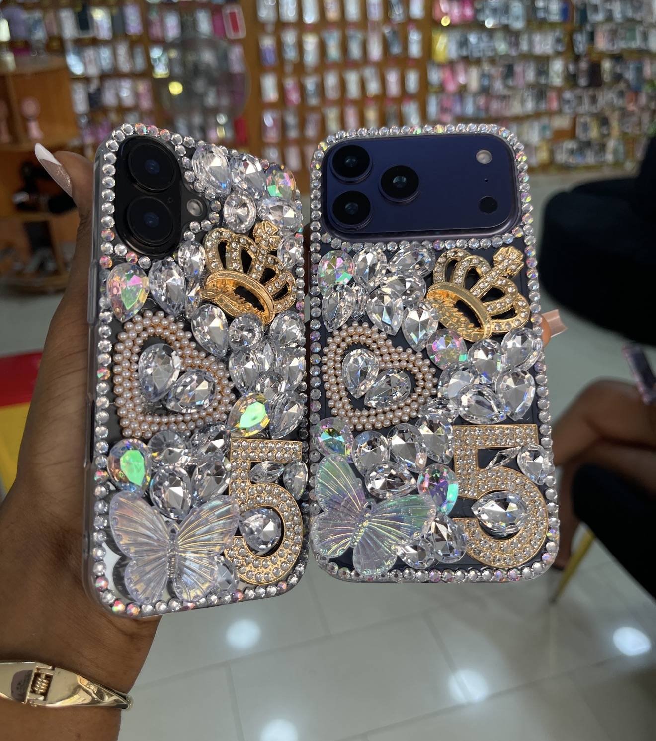 SILVER CROWN 5 BEADED RHINESTONE CASE - Image 7