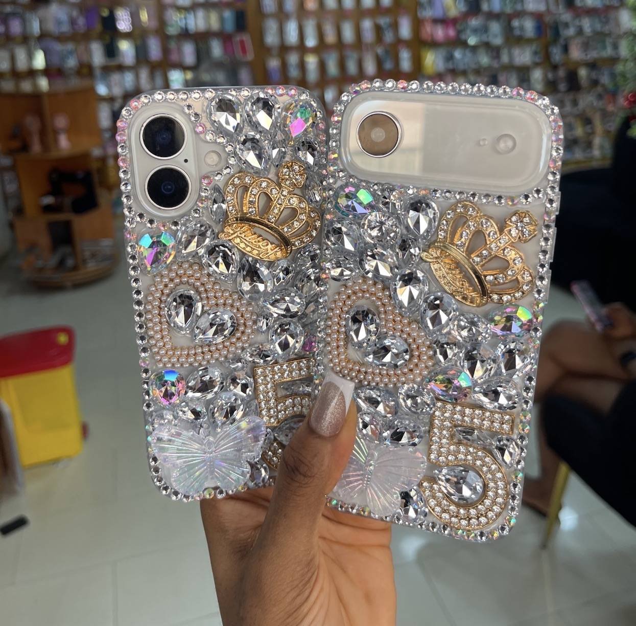 SILVER CROWN 5 BEADED RHINESTONE CASE - Image 5