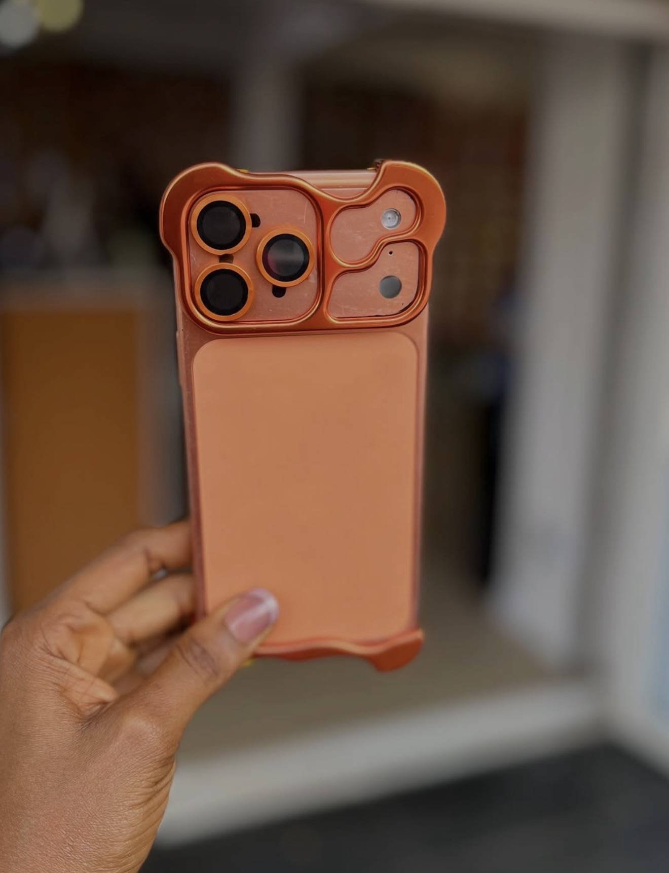 ORANGE METALLIC COMPONENT CASE