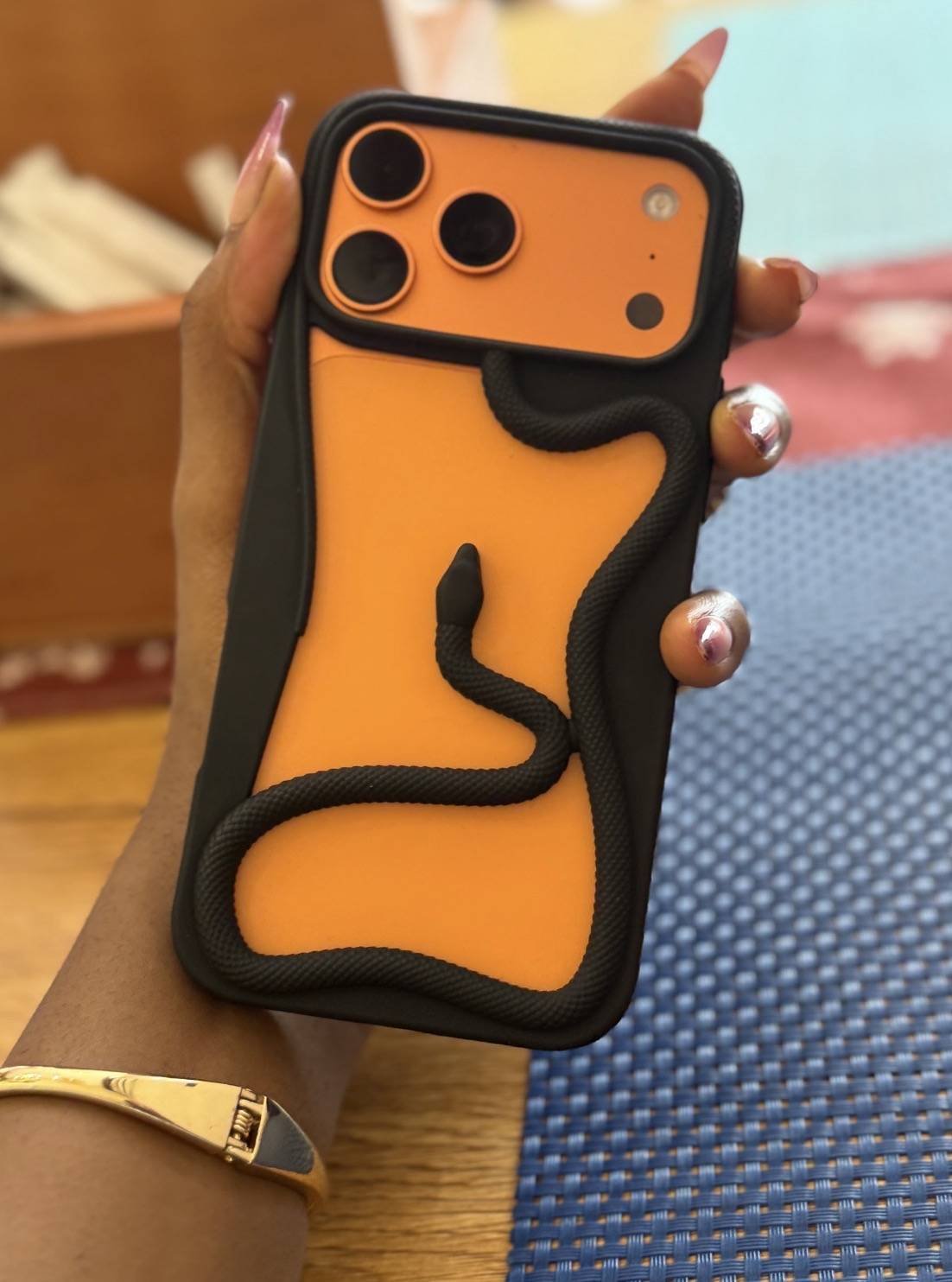 BLACK SNAKE BREATHABLE CASE - Image 3