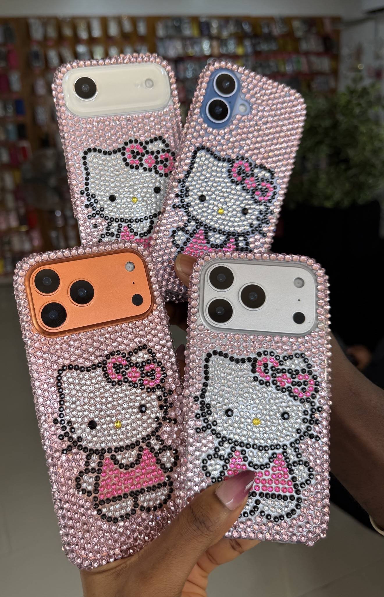 LIGHT PINK HELLO KITTY STONED CASE - Image 3