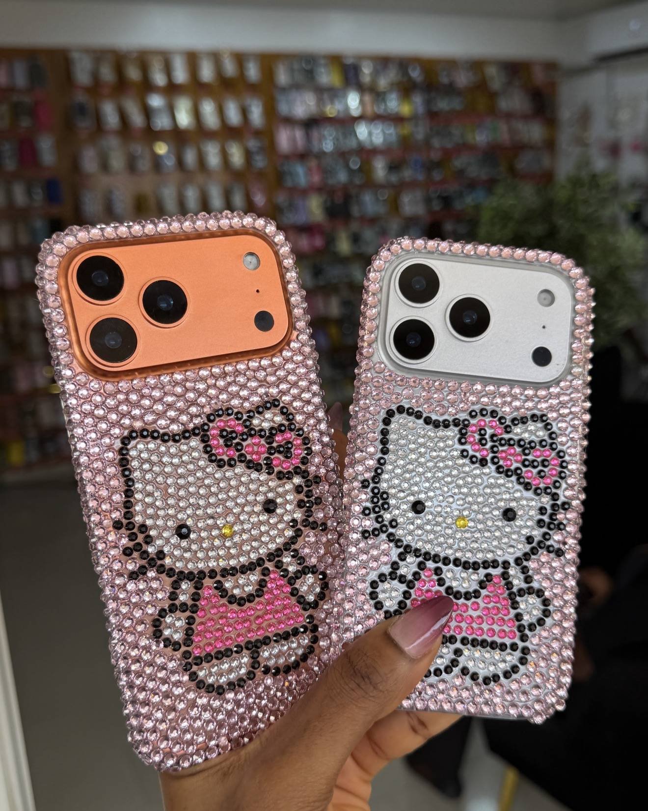 LIGHT PINK HELLO KITTY STONED CASE