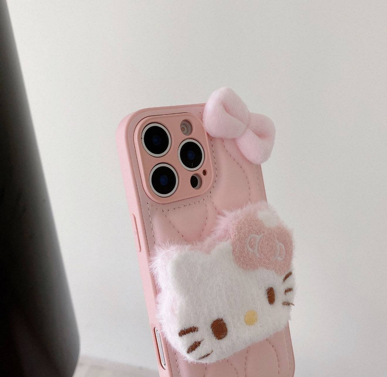 PINK KITTY FUR PADDED CASE WITH CHARM - Image 2