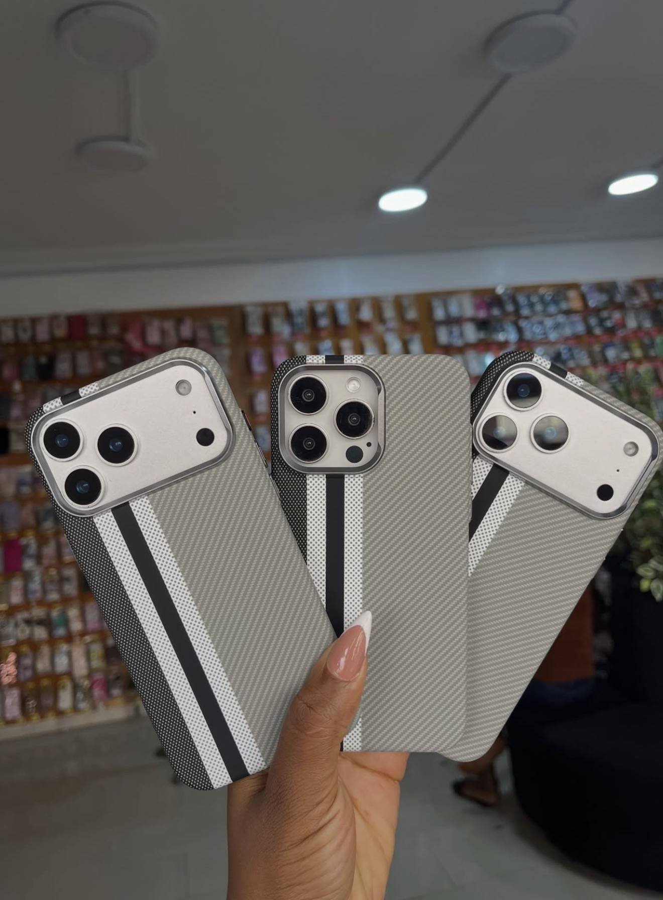 BLACK GREY CARBON FIBER CASE - Image 2
