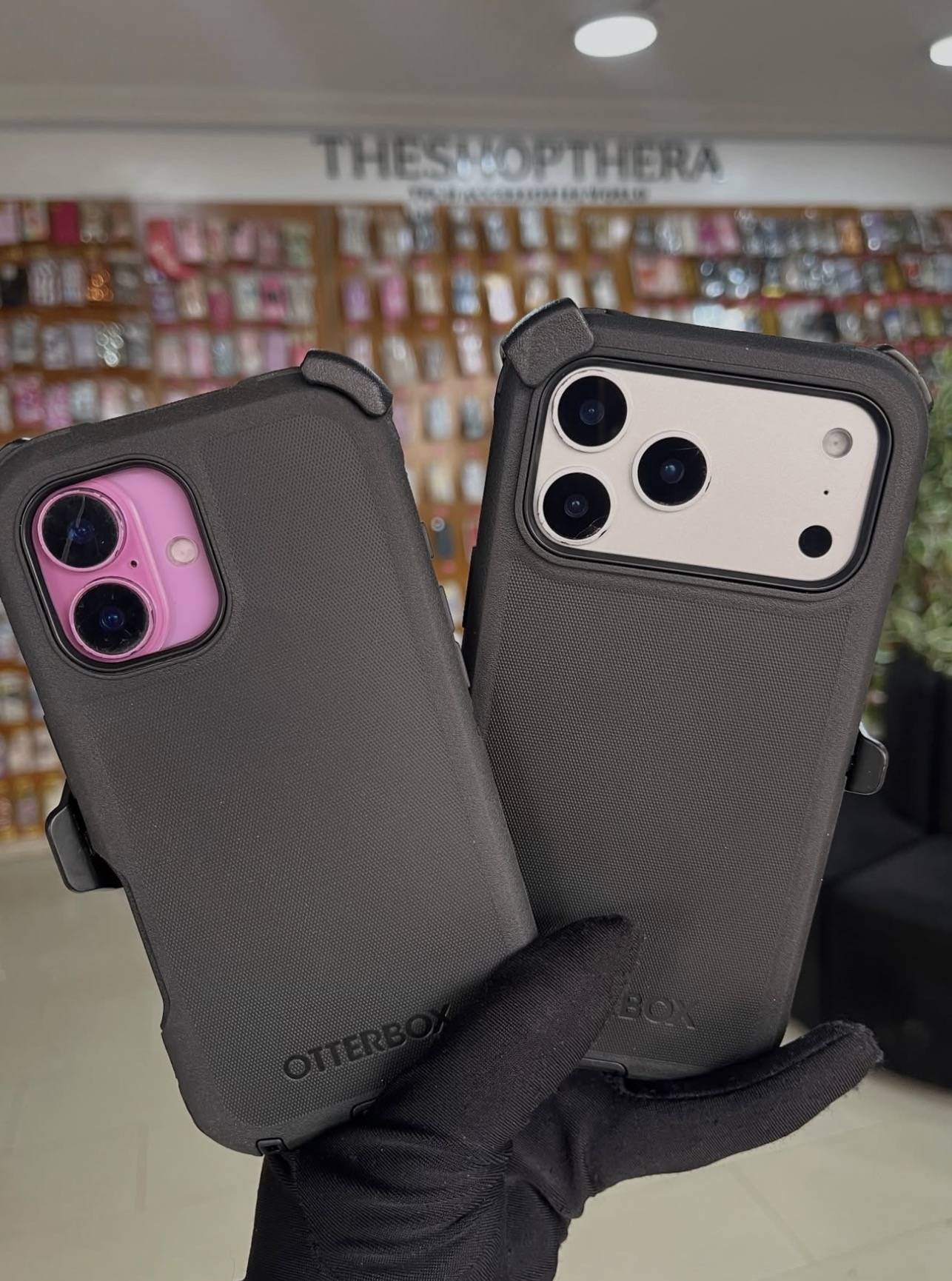BLACK OTTERBOX DEFENDER - Image 4
