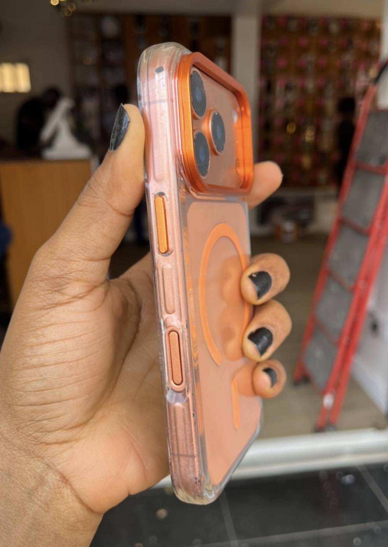 ORANGE TRANSPARENT SPOOLY MAGSAFE - Image 3