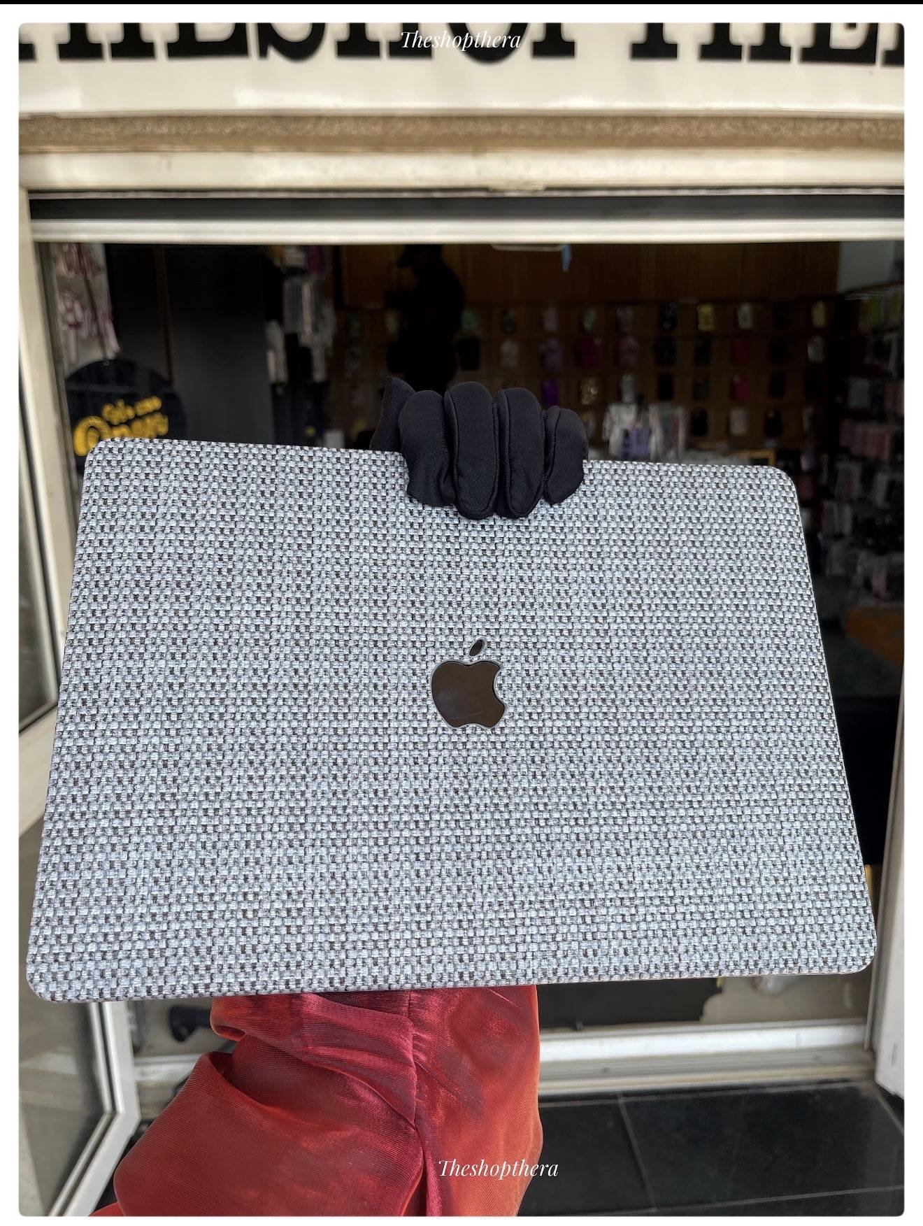 BLACK WOVEN MACBOOK