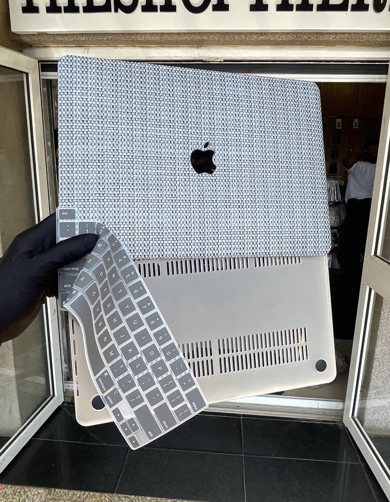 BLACK WOVEN MACBOOK - Image 2